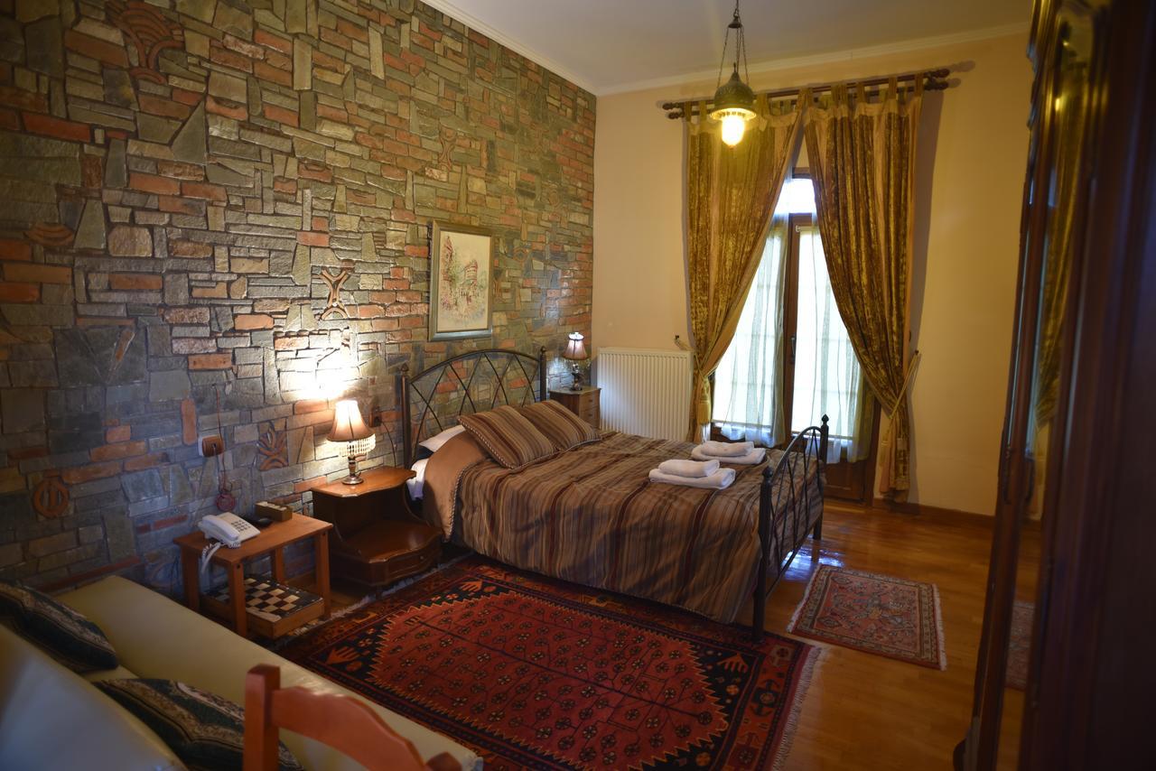 Santa Marina Guesthouse Като-Лутраки Экстерьер фото