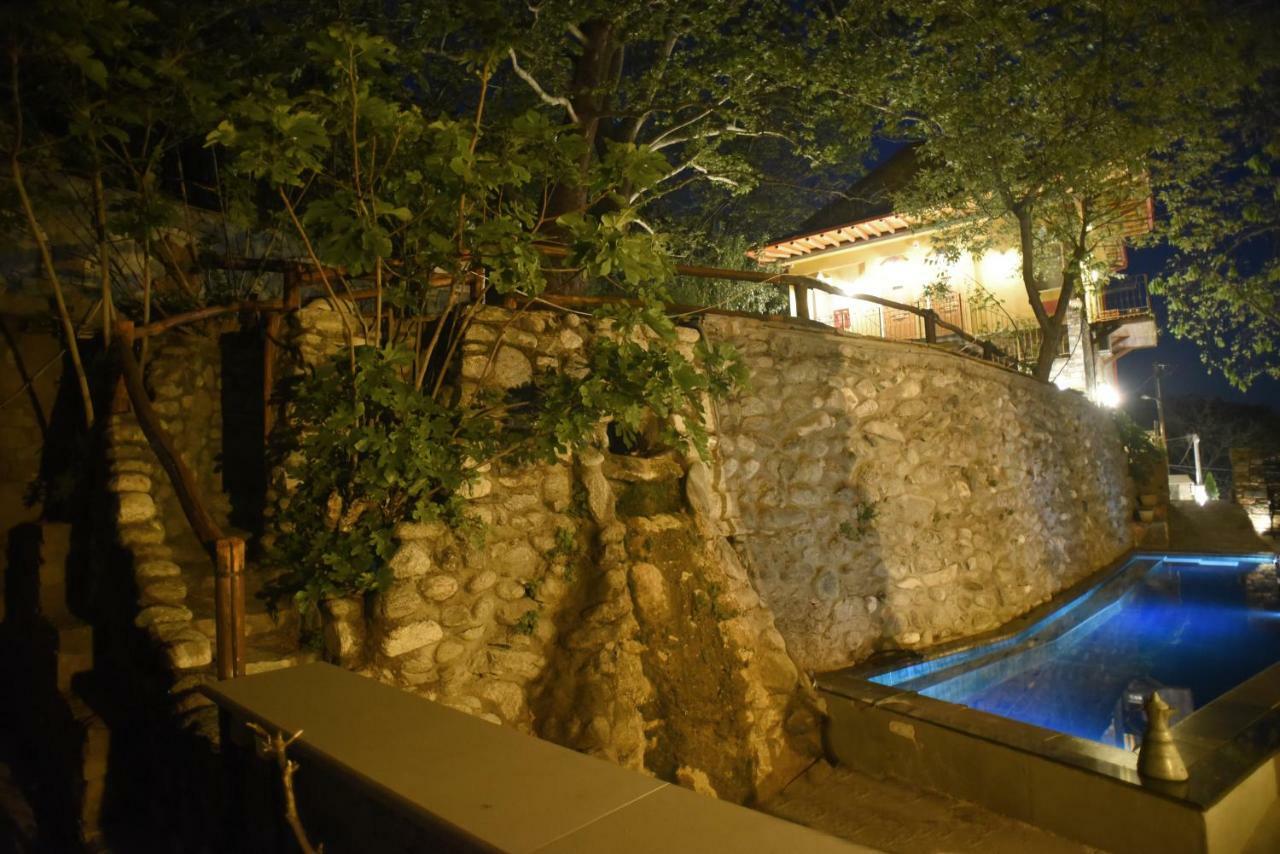 Santa Marina Guesthouse Като-Лутраки Экстерьер фото