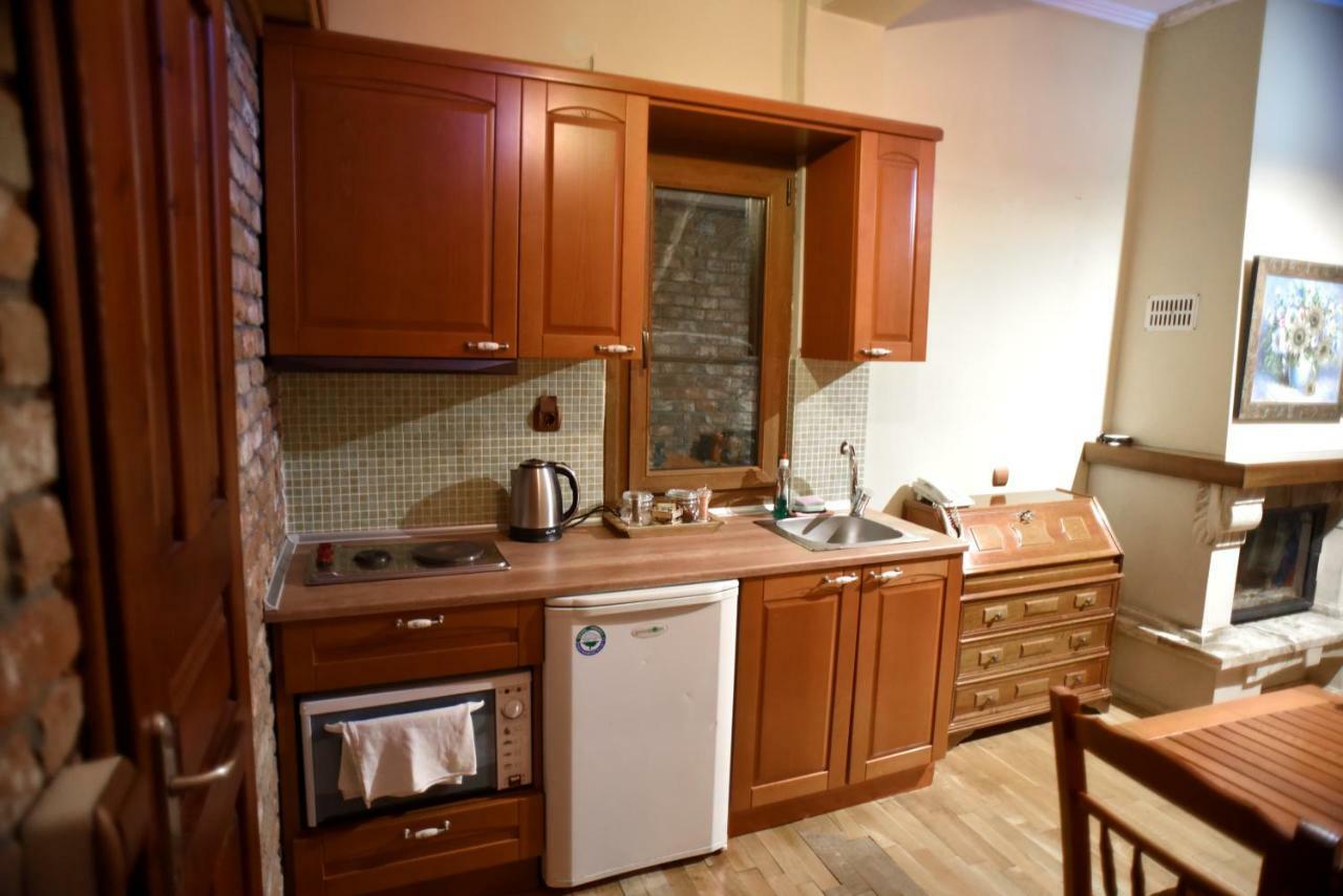Santa Marina Guesthouse Като-Лутраки Экстерьер фото